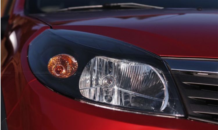 Đơn vị chuyên lắp đặt bóng đèn halogen tăng sáng cho ô tô uy tín, chuyên nghiệp 